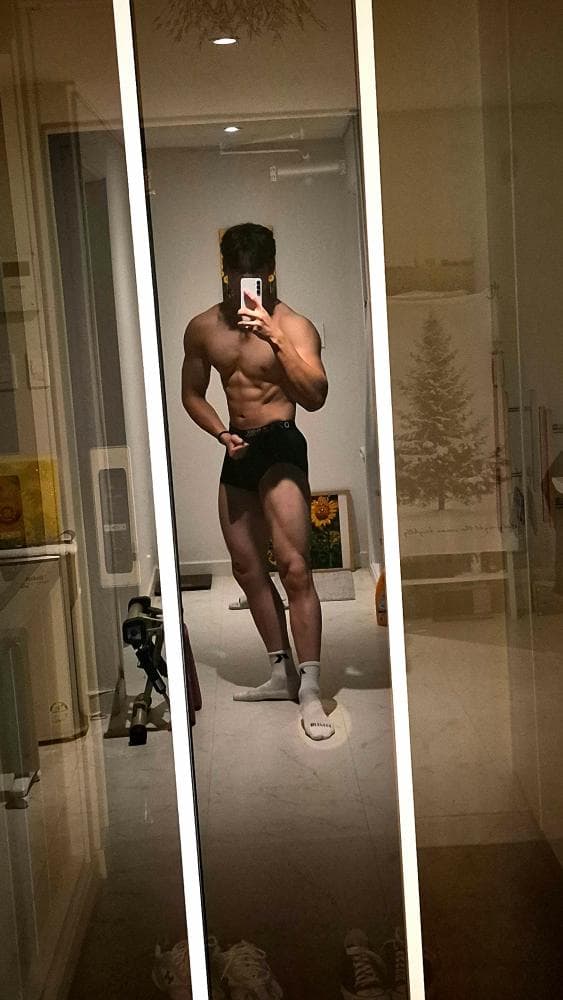 비현실적인 08년생 3년간 몸 변화 이미지 2