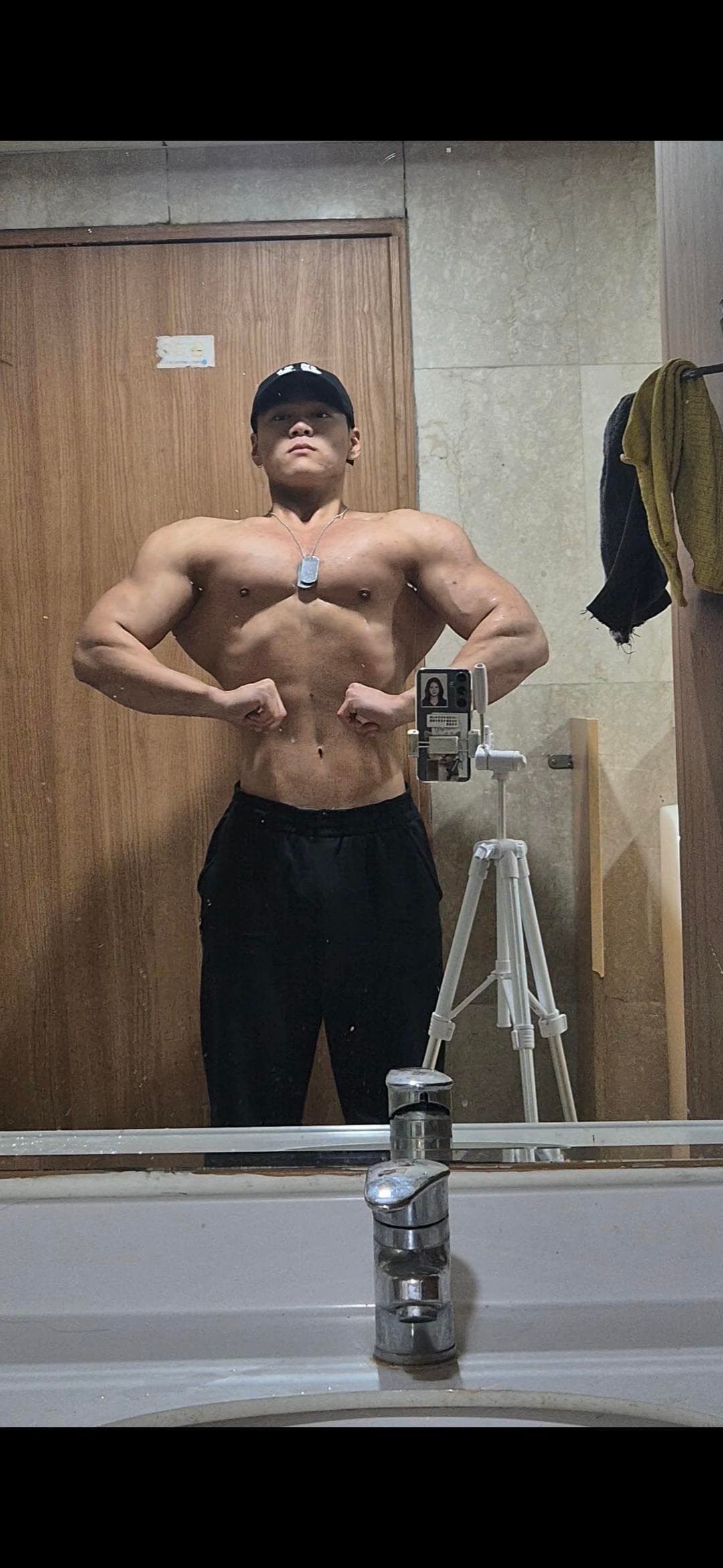 이제 갓 성인 된 07년생, 몸이 이게 맞나 이미지 3